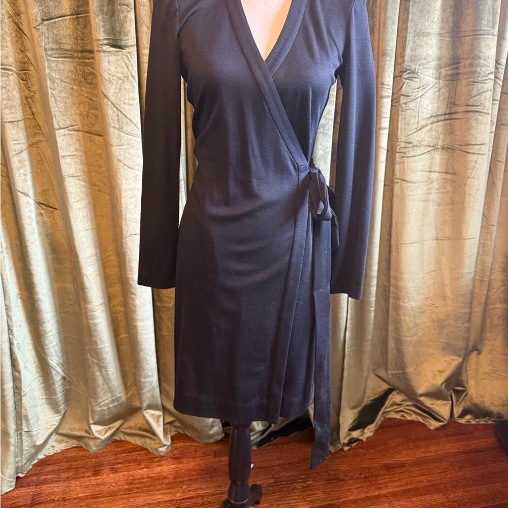 Diane Von Furstenberg Black Wool Classic Jeanne Wrap Vintage, Excellent Used